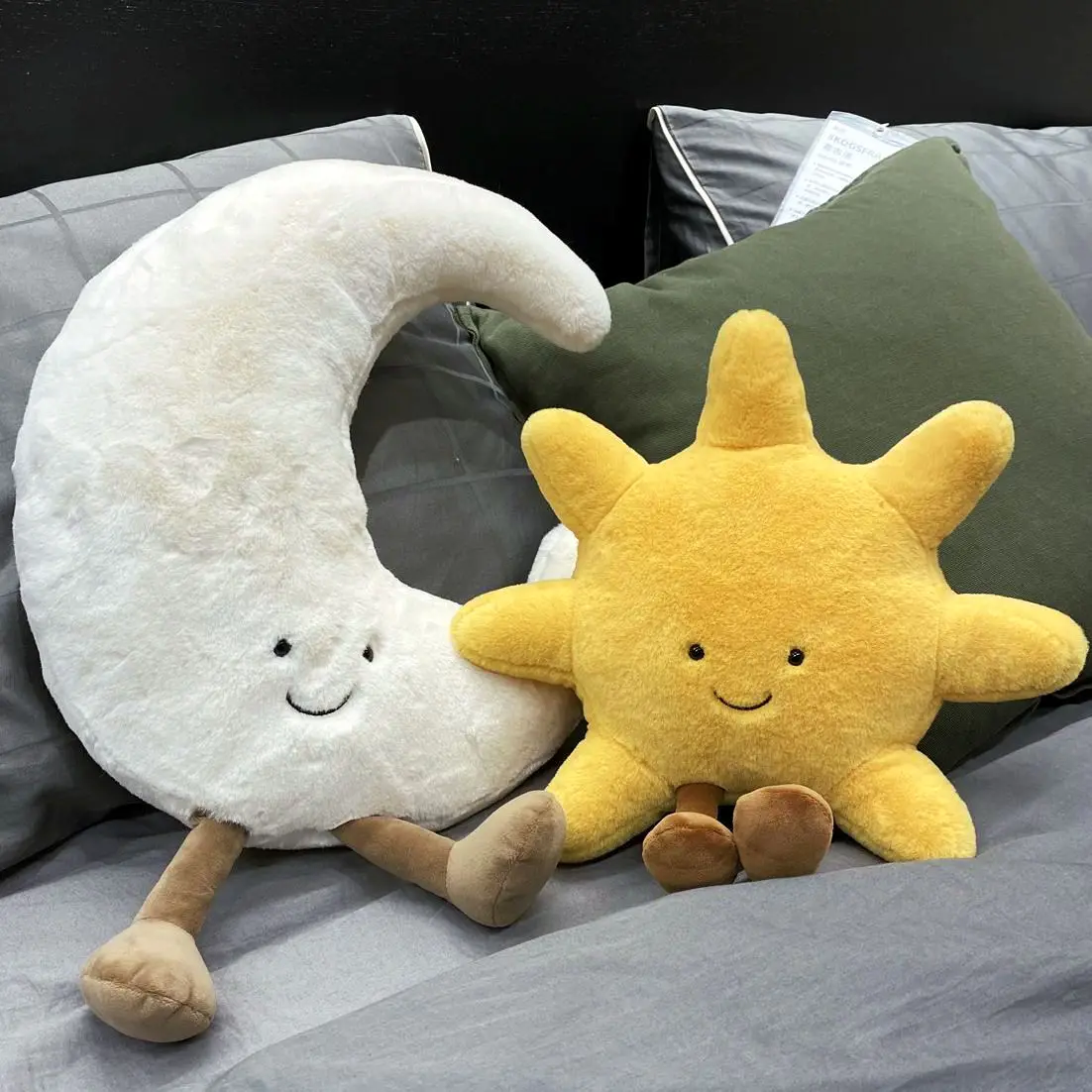Entzückendes Lächeln-Gesicht, Weißer Mond, Gelbe Sonne, Plüschtier, Gefüllt, Nie
